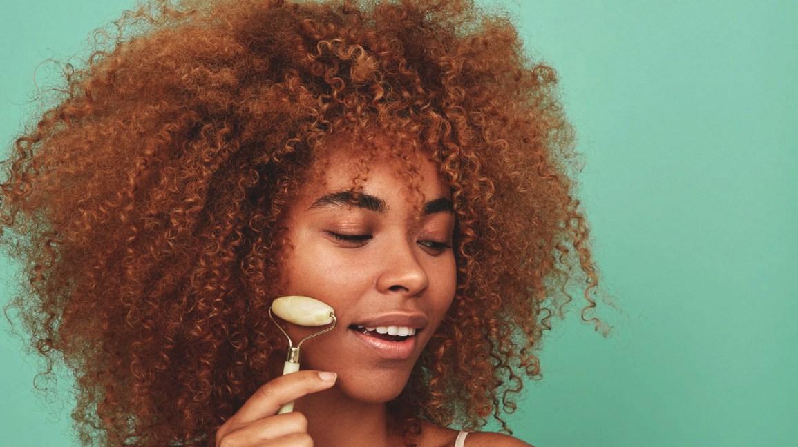 5 Facial Massages That Will Benefit Your Skin Care Routine at Home
