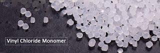 PVC製造に使用される塩化ビニルモノマー(VCM)を表す透明なプラスチック樹脂ペレット - 日本におけるVCMの価格動向と市場分析