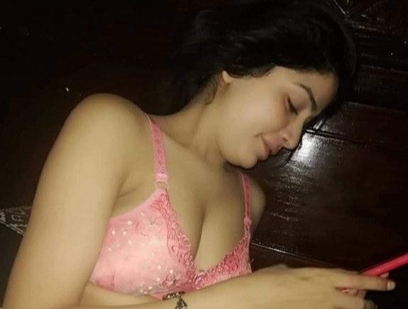 Beautiful Girl Girl Giving Blowjob With Clear Hindi Audio