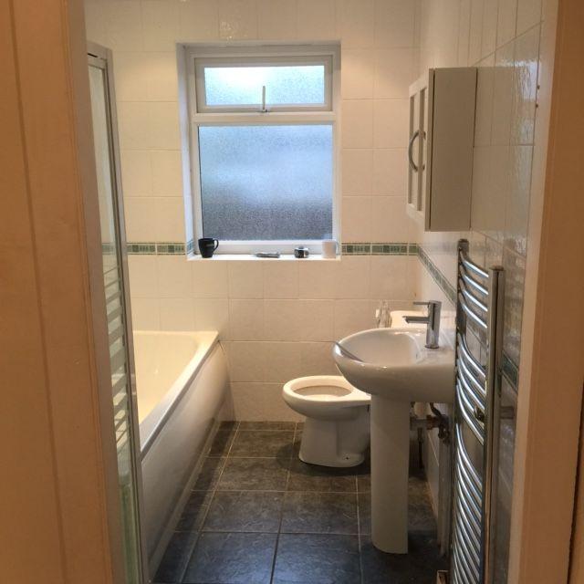 bathroom-fitters-mansfield-kimberley-alf