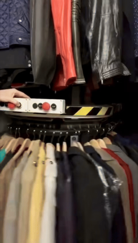 closet carousel