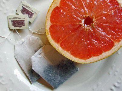 Photo: Tightening Green Tea and Grapefruit Toner :)  Suitable for oily/combination skin.  2 green tea bags steeped in 1 cup water and cooled. 1/4 cup witch hazel Juice of 1/2 of a red grapefruit  Steep the tea bags in the water and let cool. Remove the teabags. Add the witch hazel and the grapefruit juice to the tea water.  Mix all together.  Apply to skin with a cotton ball, let dry and then rinse off with water.  Refrigerate in a bottle or jar and use daily ~Frisky