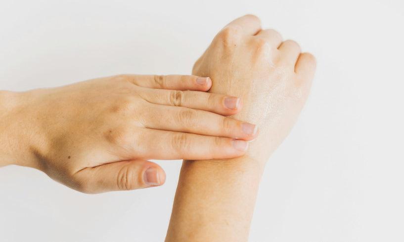 Natural ways to keep your hands looking beautiful | Green People UK