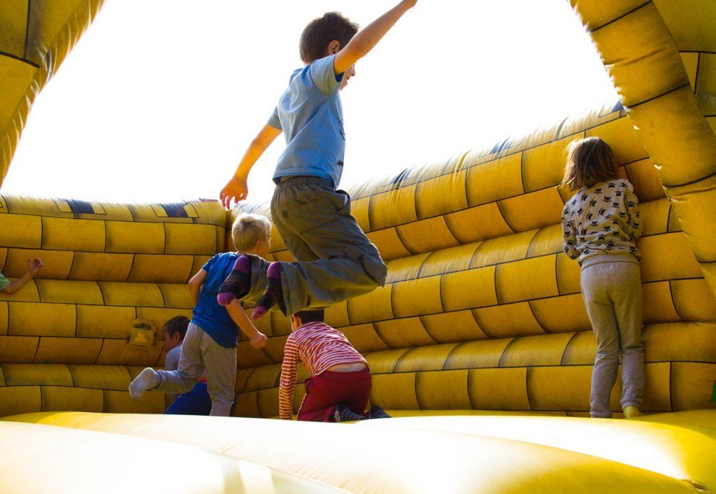 Why Bounce House Rentals Are Great For Kids - Clown Around Party Rentals