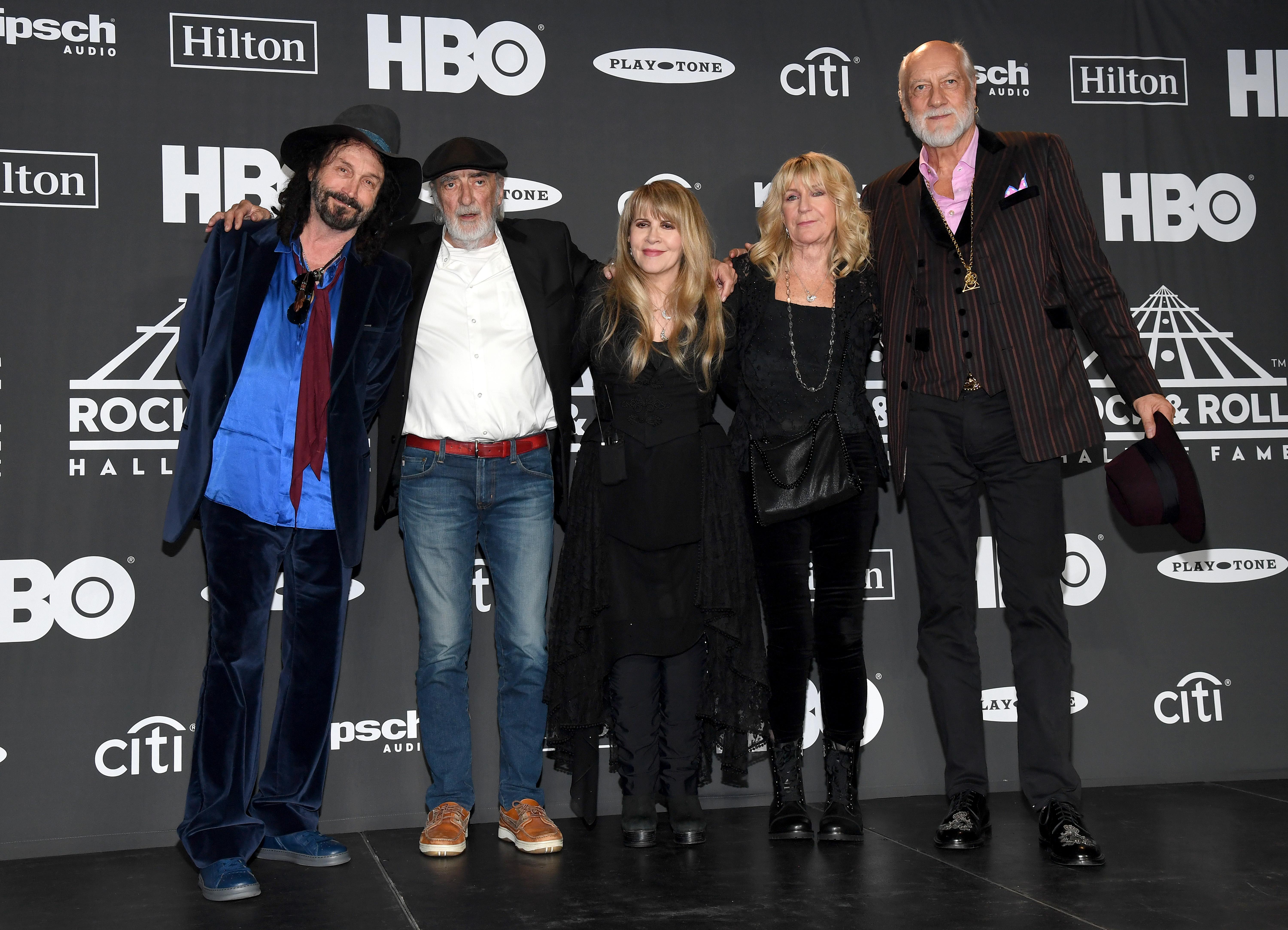 Fleetwood Mac reschedules Canadian.(L-R) Mike Campbell, John McVie, inductee Stevie Nicks, Christine McVie and