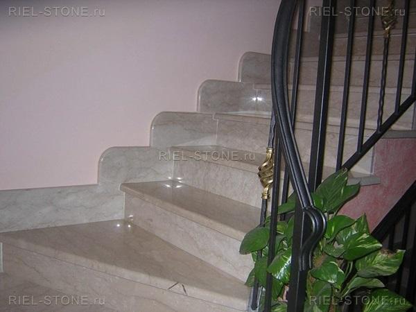 riel-stone.ru – лестницы из мрамора