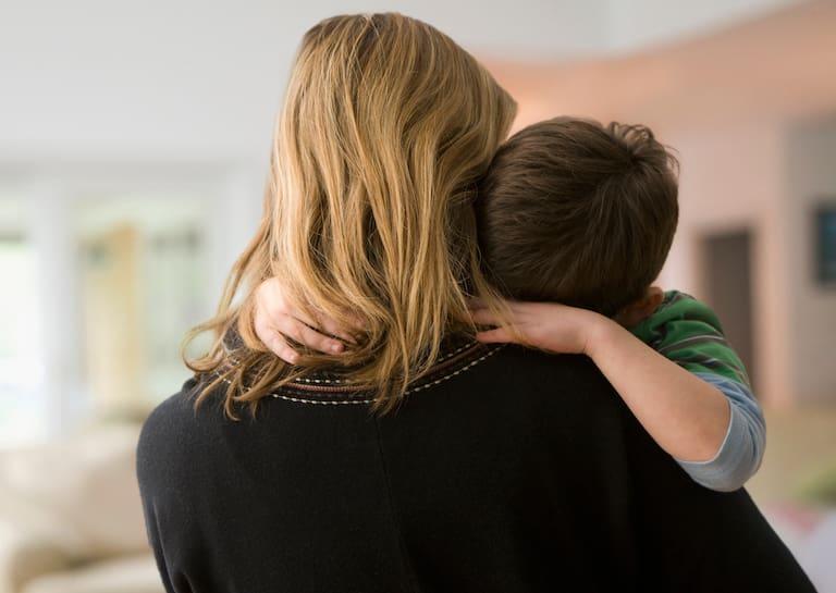 Le reste à vivre des mères isolées est inférieur presque de moitié à celui des couples avec enfants.