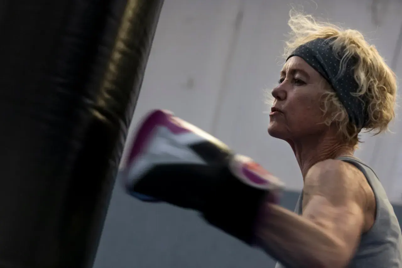 Amy Lindberg boxing