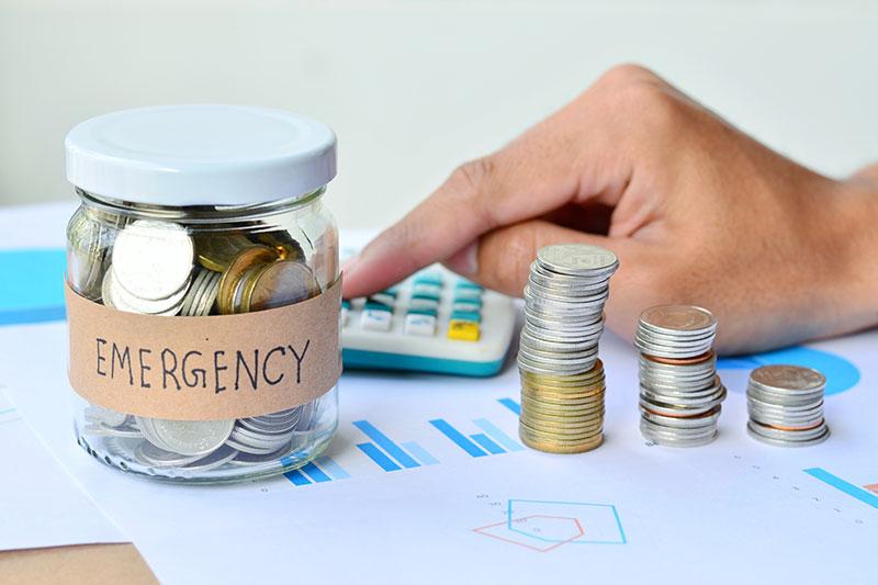 5 Mistakes to Avoid With Your Emergency Fund - Axis Bank