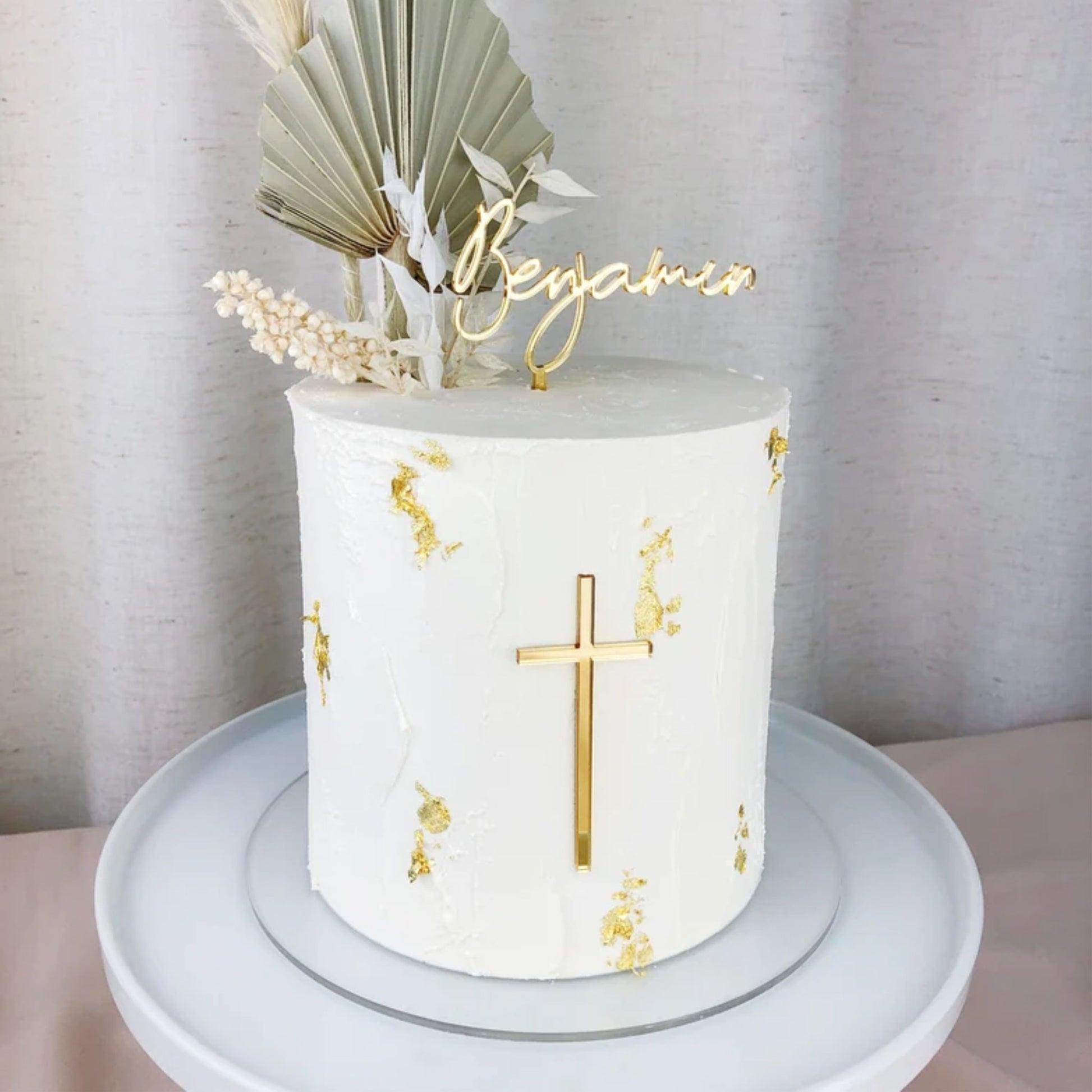 Christening_Cake_Charm_Cross_1_50746dbe-6bb2-4e71-8adc-fa4d1c1861c6.jpg?v=1722938423&width=1946