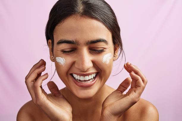 22,400+ Face Cream Stock Photos, Pictures & Royalty-Free Images - iStock |  Woman face cream, Woman applying face cream, Applying face cream