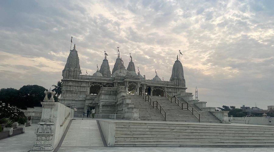 BAPS SHRI SWAMINARAYAN MANDIR, NAVSARI - All You Need to Know BEFORE You Go 2026 (with Photos) - Tripadvisor