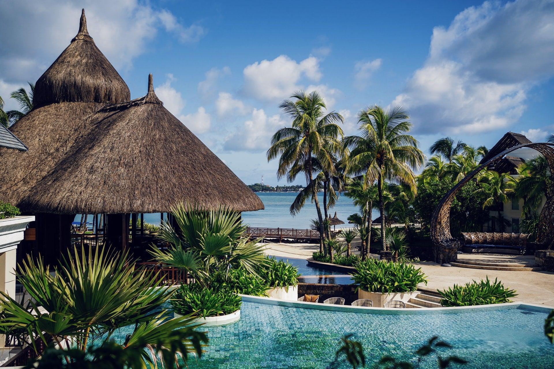 Custom Travel Itineraries - Flights, Stays, Sightseeing, Food and Local Transport
