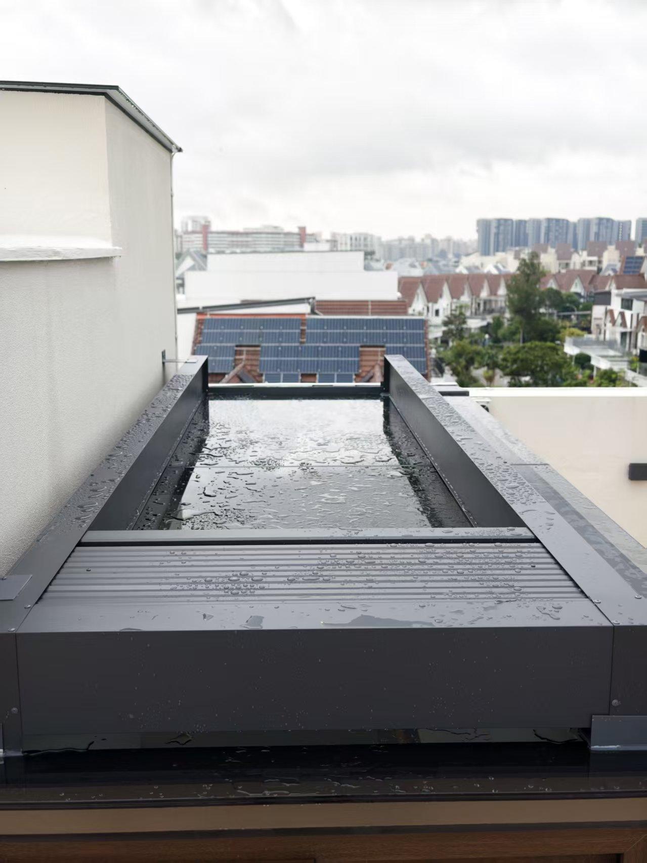 Motorised louvered roof component aligned during installation