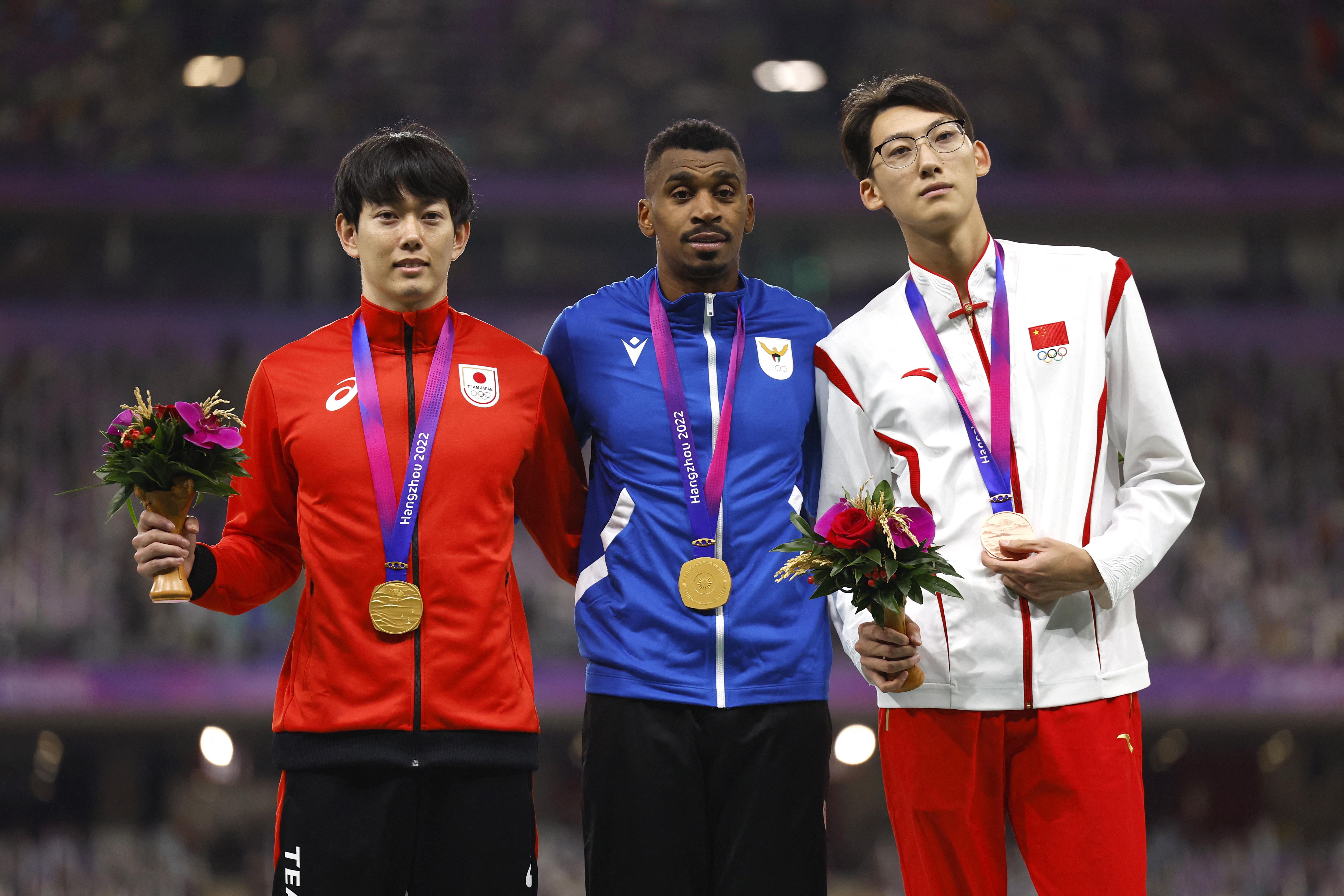 Hurdlers take dual golds, North Korea set another weightlifting record |  Reuters