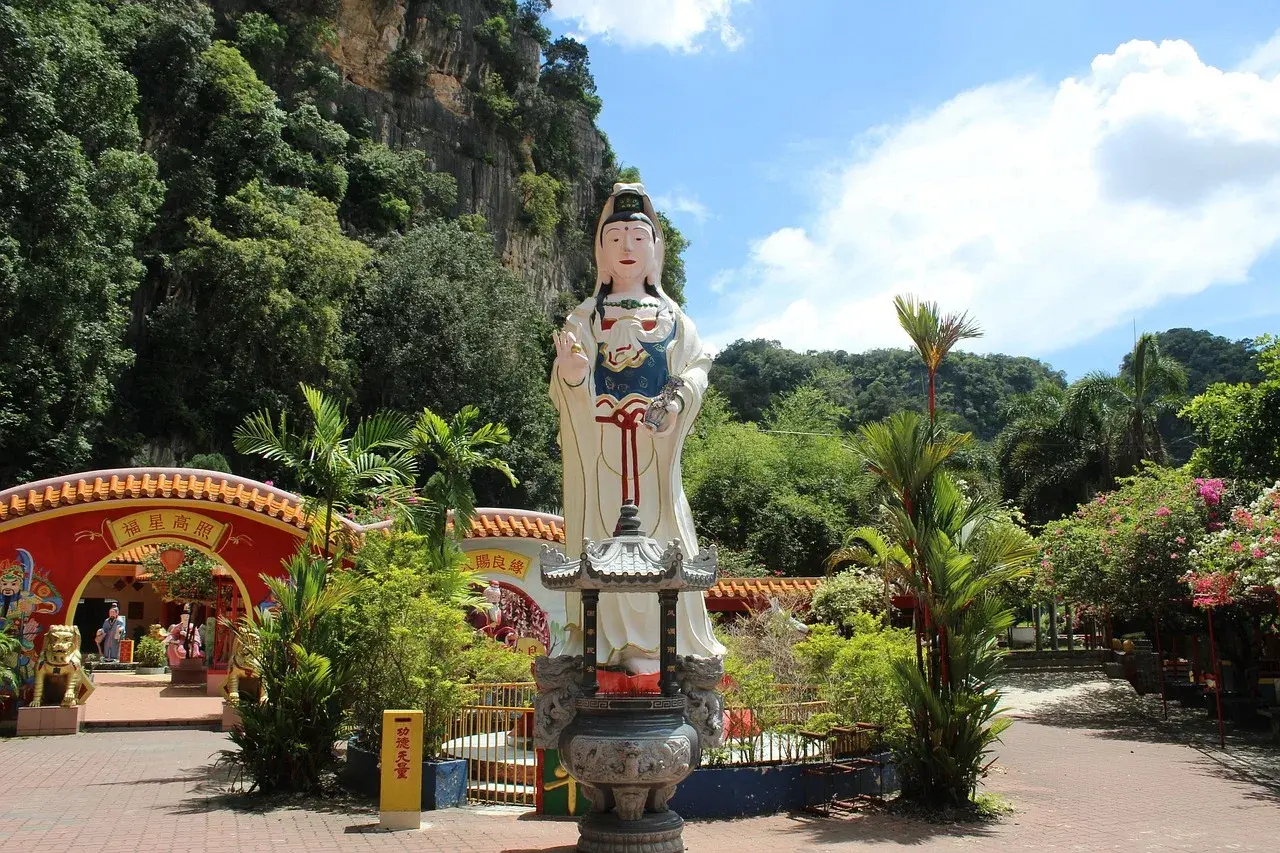 ling sen tong, ipoh, ipoh city, malaysia, temple, statue, idol, worship, ipoh, ipoh, ipoh, ipoh, ipoh