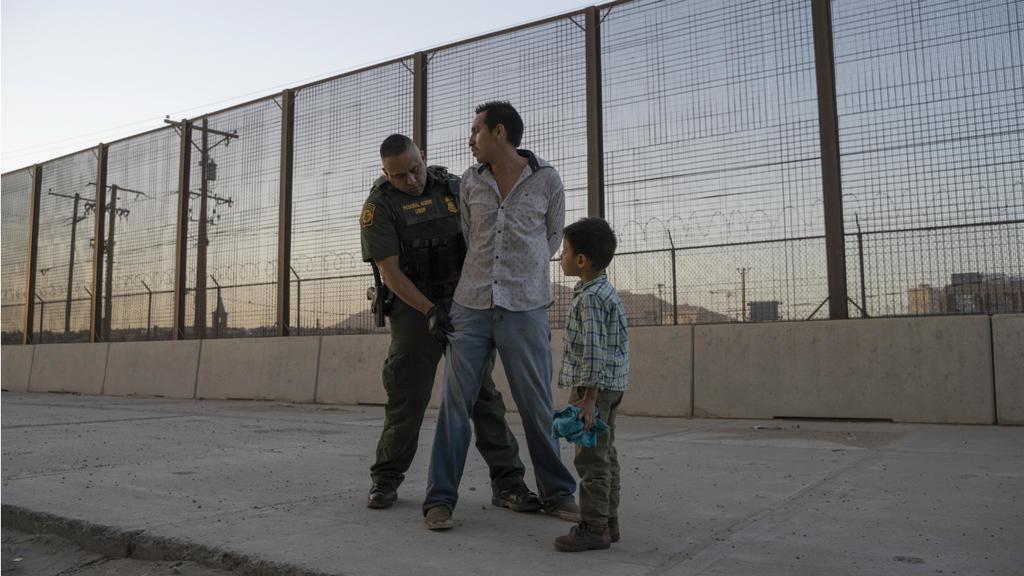 Fifth child dies in US border control custody - 웹