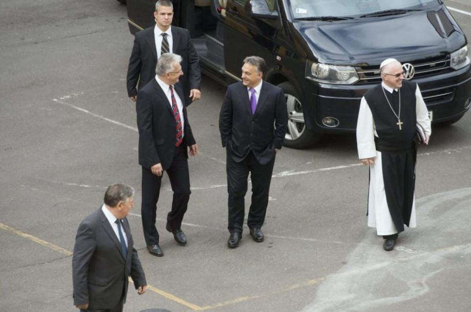 orban-semjen-papok_small.jpg