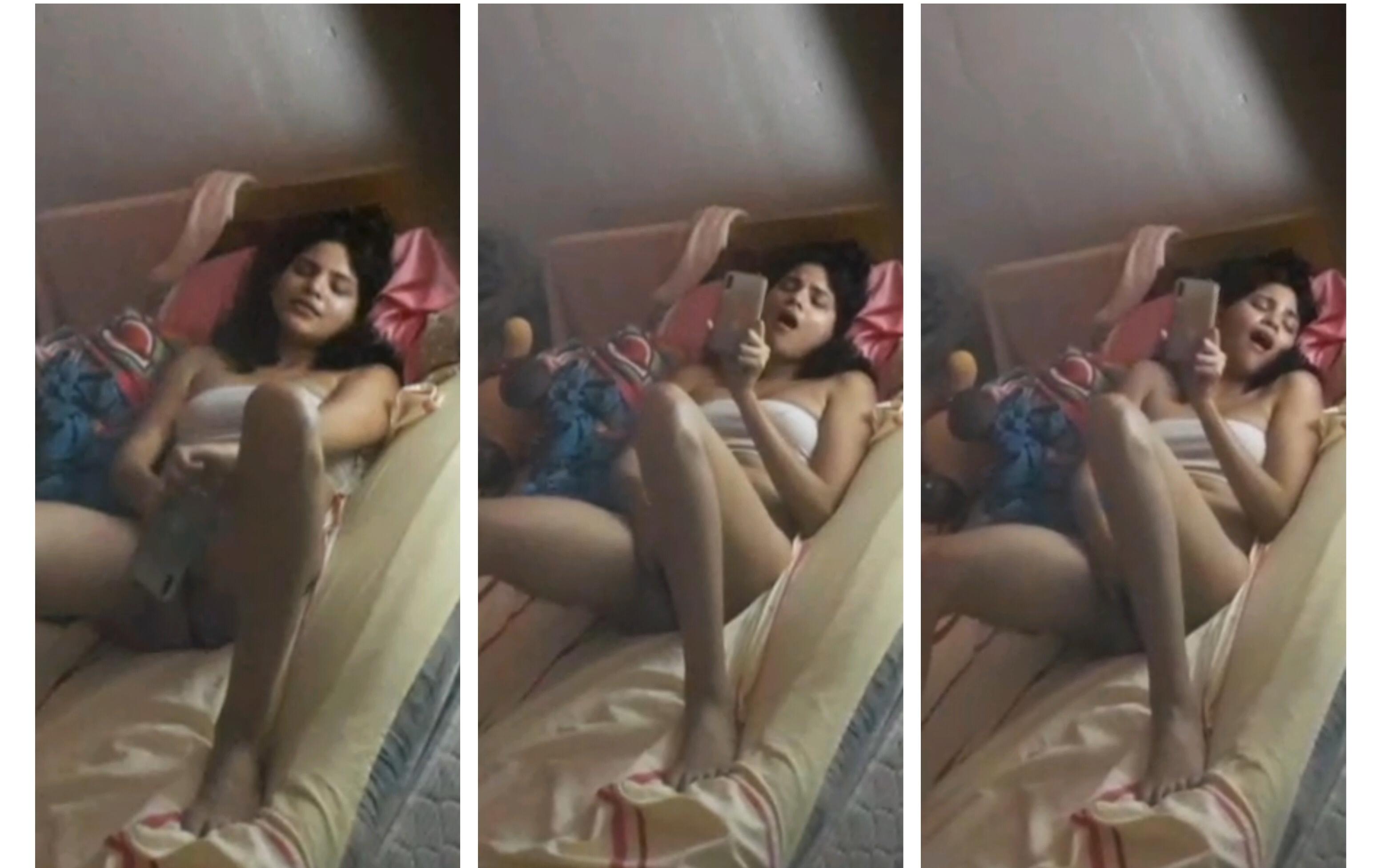 Beautiful Girl Caught By Bro While Masturbation