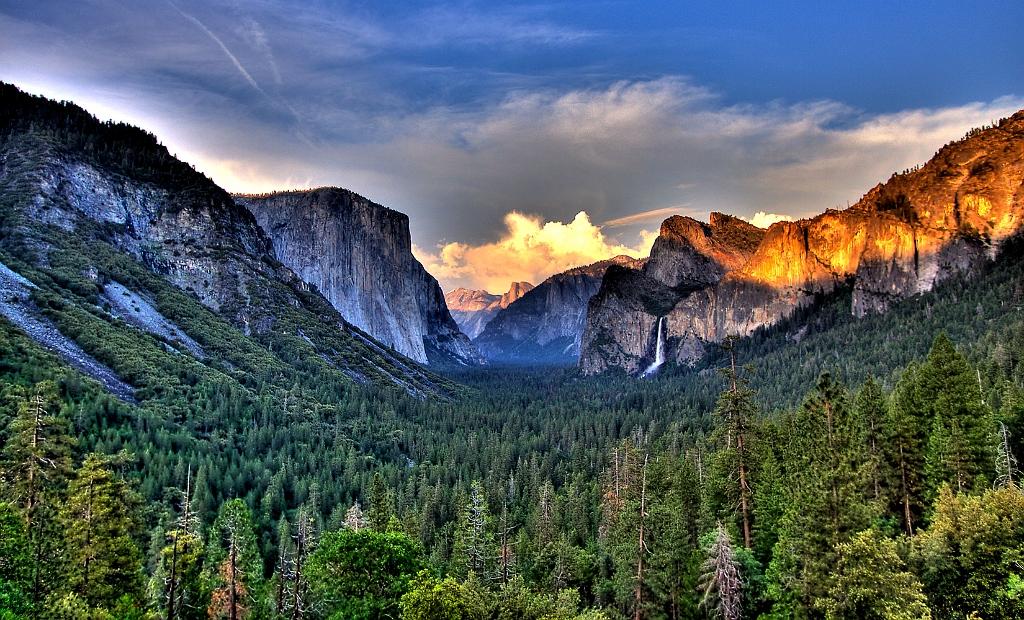 What is the Closest Airport to Yosemite in 2022? | Scenic Wonders