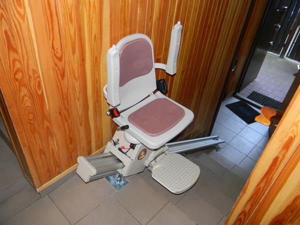 Używane krzesełko schodowe - winda domowa