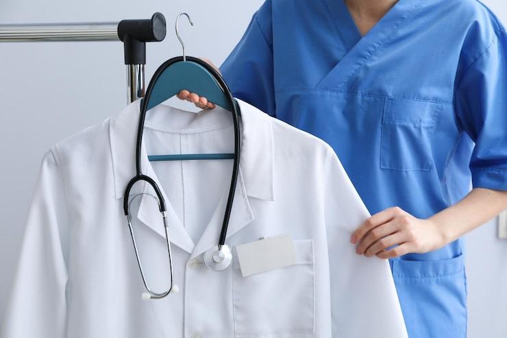 Medicine uniform Images - Free Download on Freepik