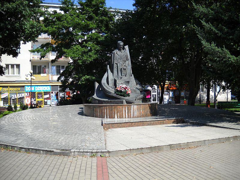 Pomnik Eugeniusz Kwiatkowskiego w Stalowej Woli