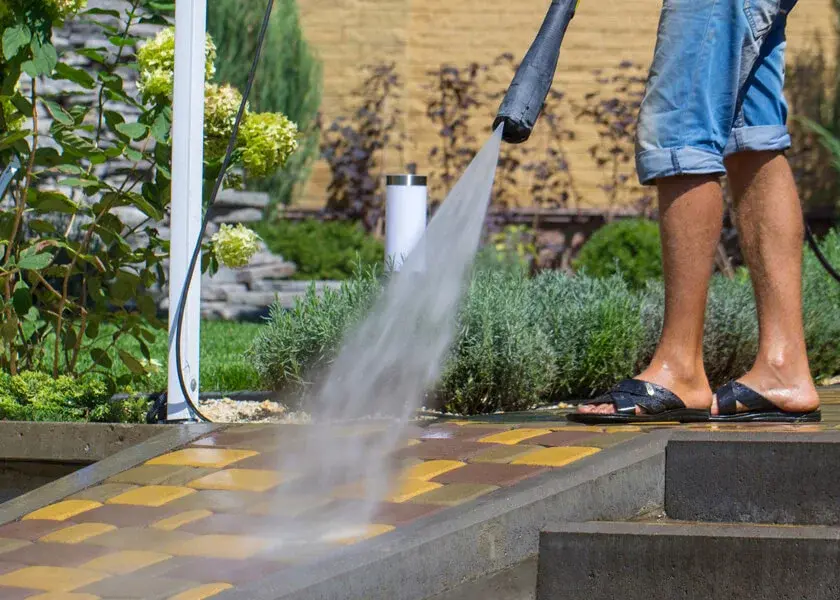 Residential Concrete Washing