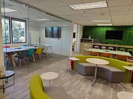 🍽️ Elevate your office lunch experience at #Innocospace! 🚀 Enjoy the  convenience of lunch delivered from multiple restaurants right to your  workspace. Diverse flavors, delivered to your door. Elevate your lunch  break!