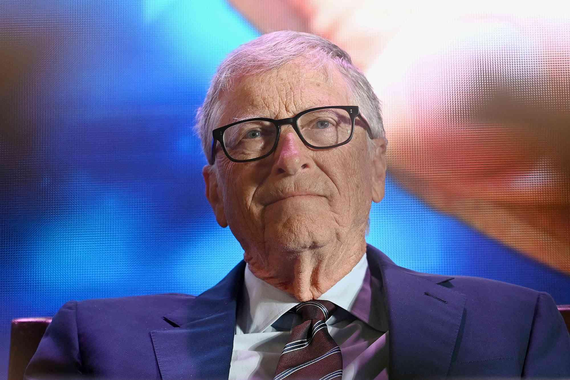 Bill Gates affirme que l'IA remplacera les médecins, les enseignants et bien d'autres dans les dix prochaines années, rendant les humains inutiles « pour la plupart des choses »
