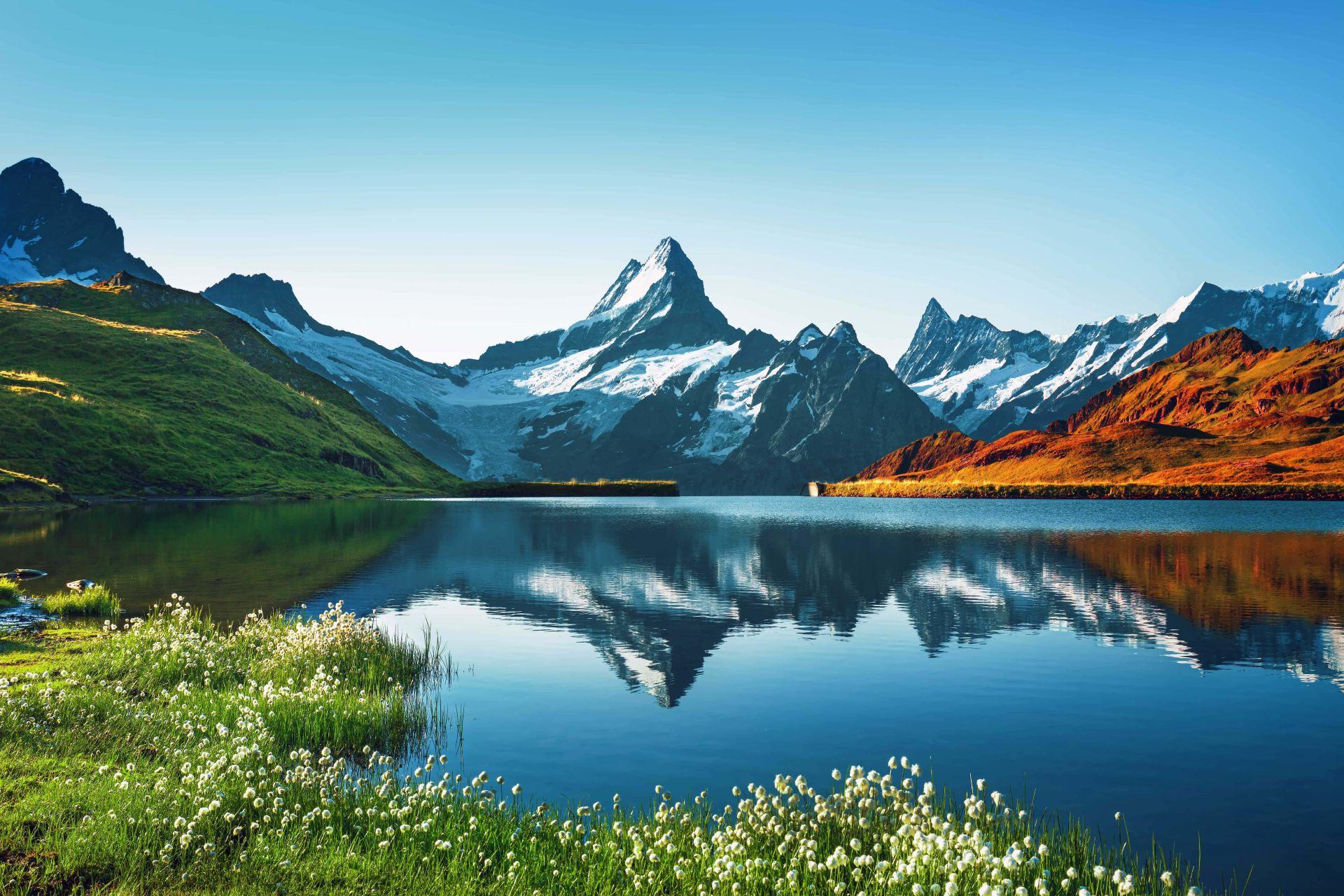 Switzerland: The Harmony of Lakes and Mountains, a Visually Stunning Destination