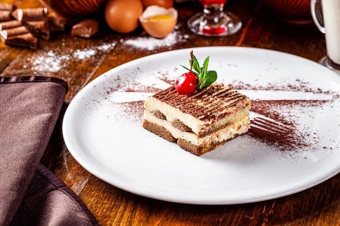 Tiramisu truyền thống - Éclair & Tea