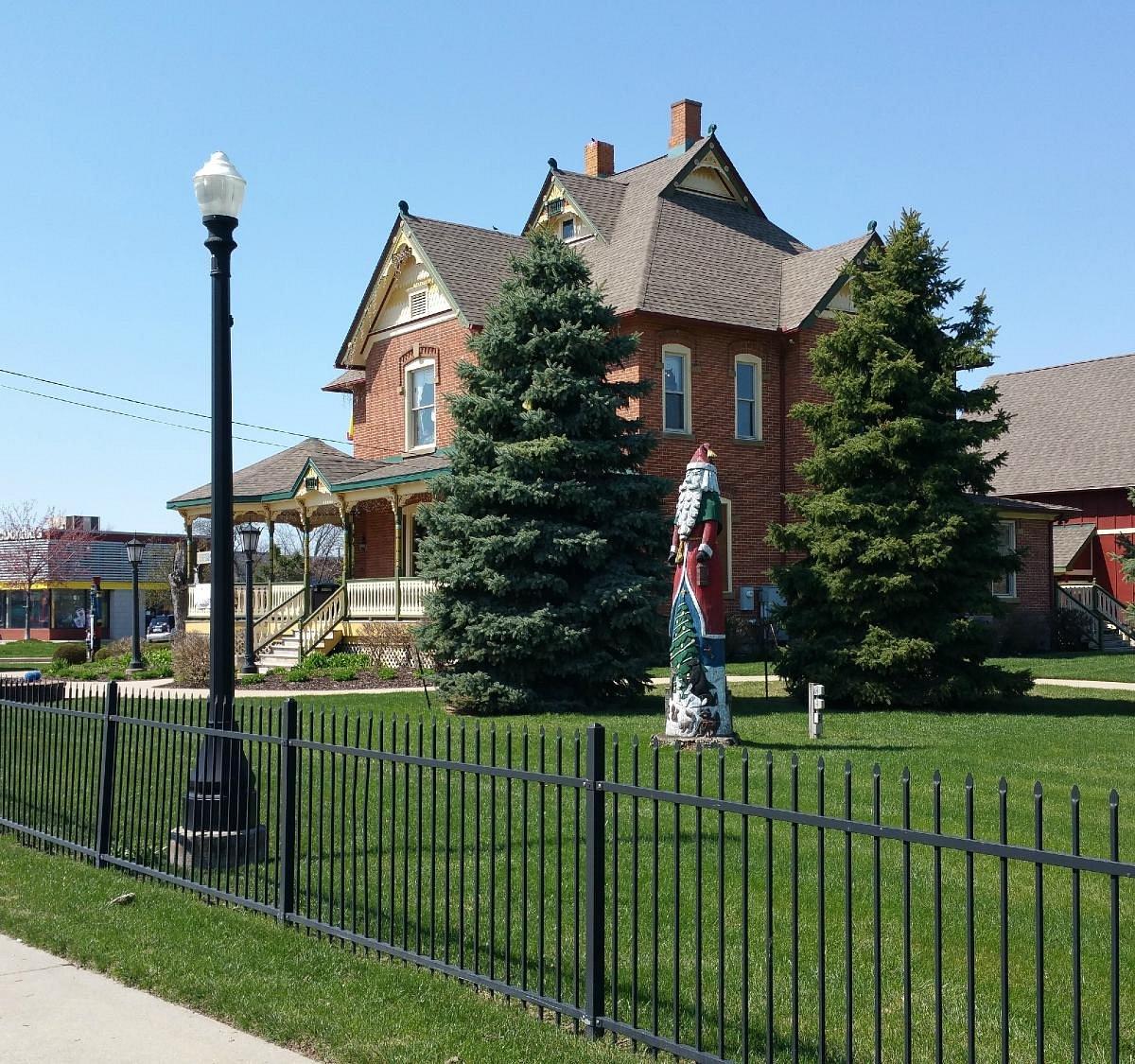 Silver Bells Christmas Shoppe (2026) - All You Need to Know BEFORE You Go  (with Reviews)