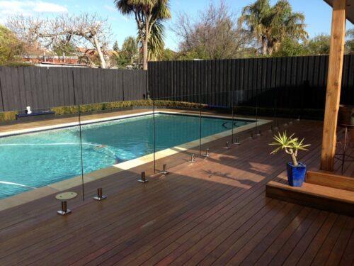 Frameless Pool Fencing