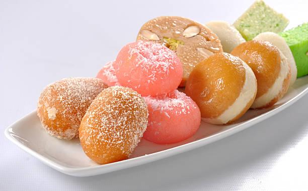 Fresh Mix Mithai A group of Asian sweets most famous in Pakistan and India hari raya cookes stock pictures, royalty-free photos & images