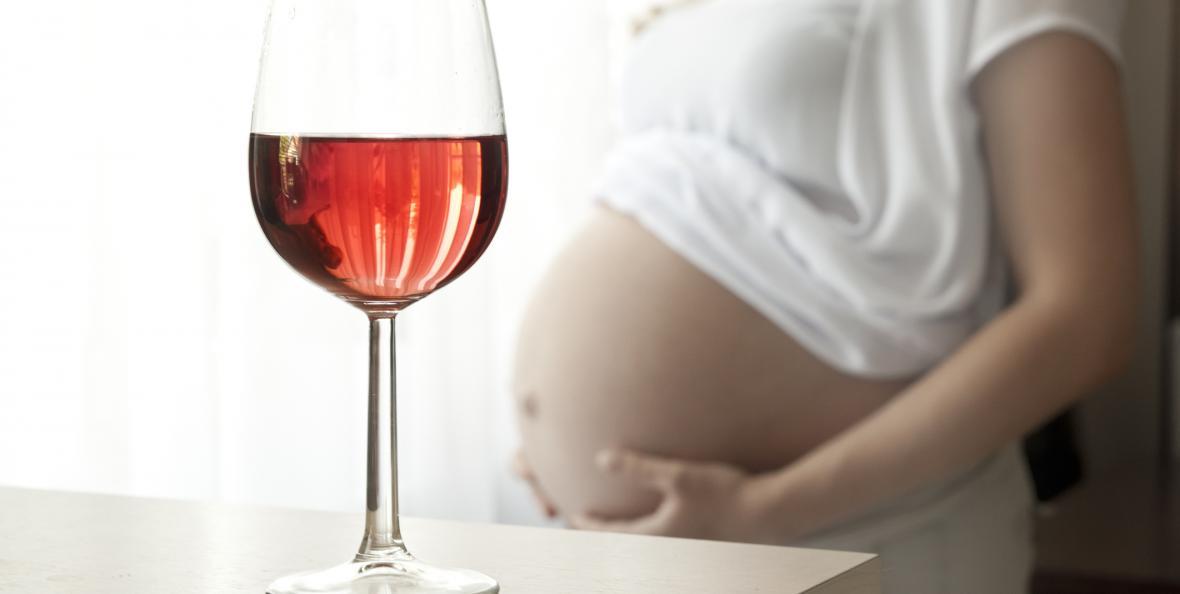 14 women confess to drinking alcohol during pregnancy | Tommy's