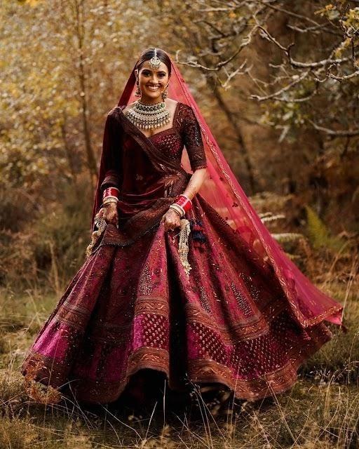 bridallehengainchandnichowk.jpg