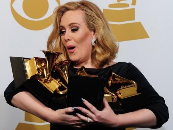 Adele po odebraniu 6 nagród Grammy!