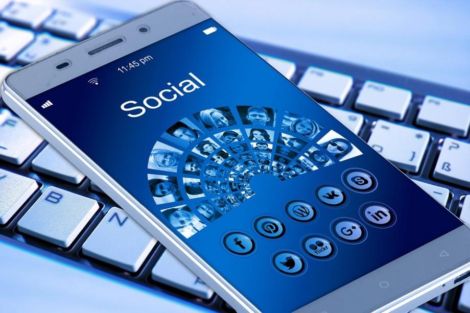 social_media_marketing_small.jpg