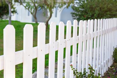Cape-Coral-Gates-and-Fences-Vinyl-Fencing-and-Gates-1.jpg