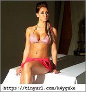 114537   girls to wait for 039 celeb 039 surgery0