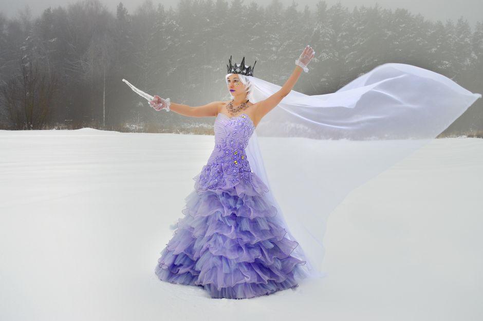 Gira los carretes de Ice Queen Slot y gana hasta 6350x tu apuesta