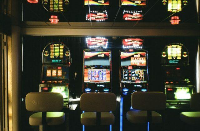 An introduction to online slots - THE F : THE F