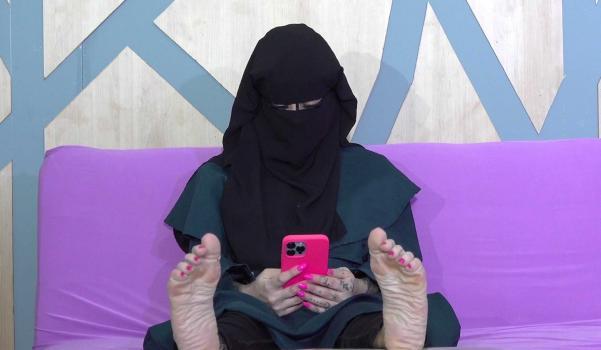 Sex With Muslims – Lady Blondie Lazy bitch in niqab loves hard dicks – E289