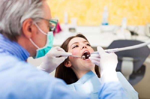 More than the age of the clinic, you need to ensure that the dentists of the clinic are experienced and qualified. Not all dentists all experts in implants and restorations.