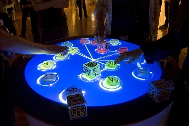 640px-reactable_multitouch_small.jpg