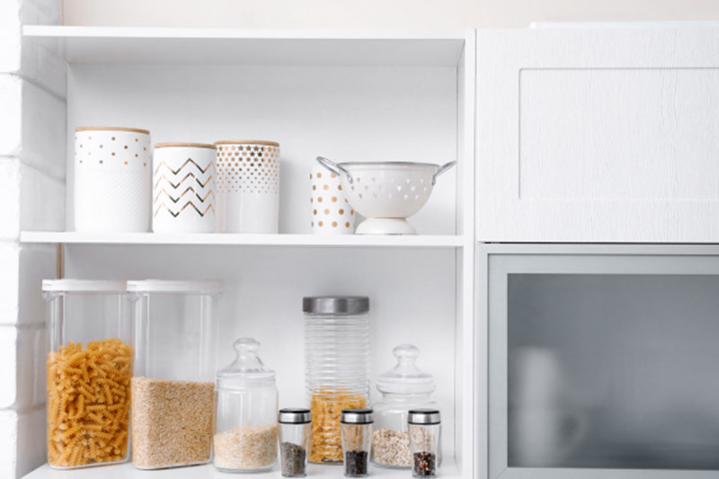 The Benefits of Open Shelving in Modern Kitchens