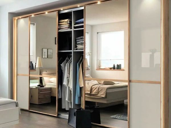 Built in Wardrobe vs Stand Alone: Which is the Best Choice for Your Space?