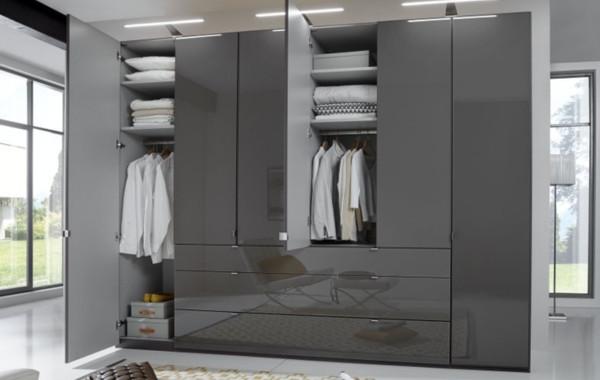 Top 10 Reasons to Opt for a Hinged Door Wardrobe in Your Space