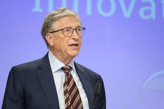 Bill Gates : "L'intelligence artificielle remplacera beaucoup de médecins et de maestros en ces années"